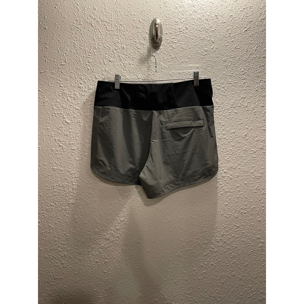 ATHLETA ASCENDER SHORTS - Picture 2 of 4